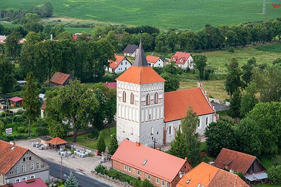 Szestno, panorama wsi od strony SSW. EU, PL, Warm-Maz. Lotnicze.